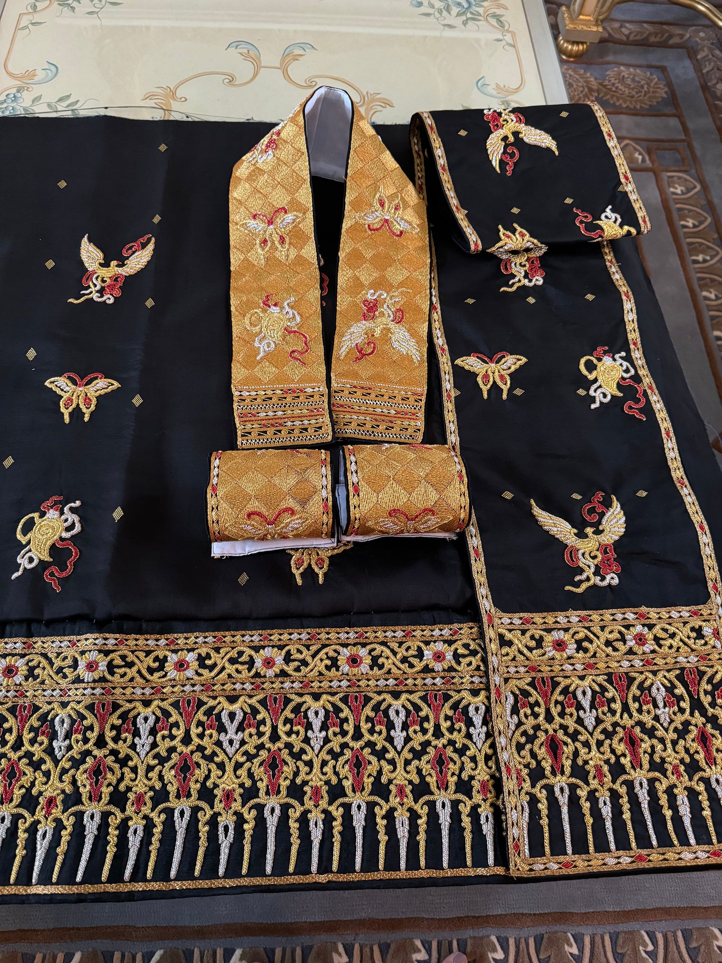 Traditional Laotian Black & Gold Padding Set