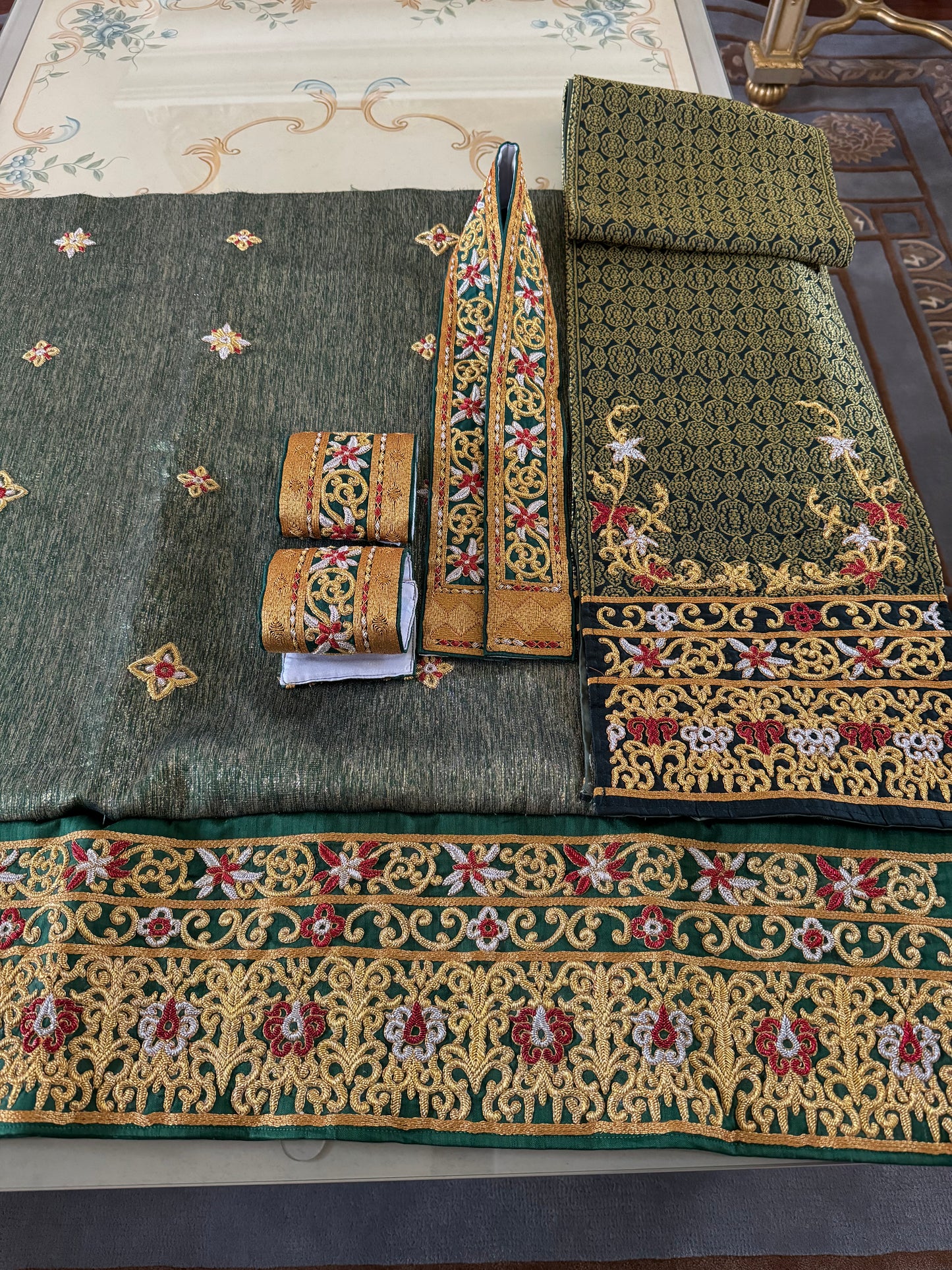 Traditional Laotian Olive Green Padding Set