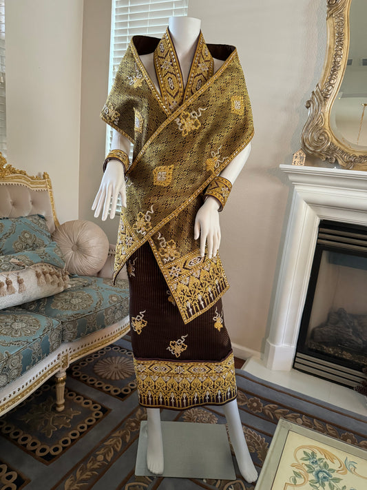 Traditional Laotian Brown & Gold Padding Set