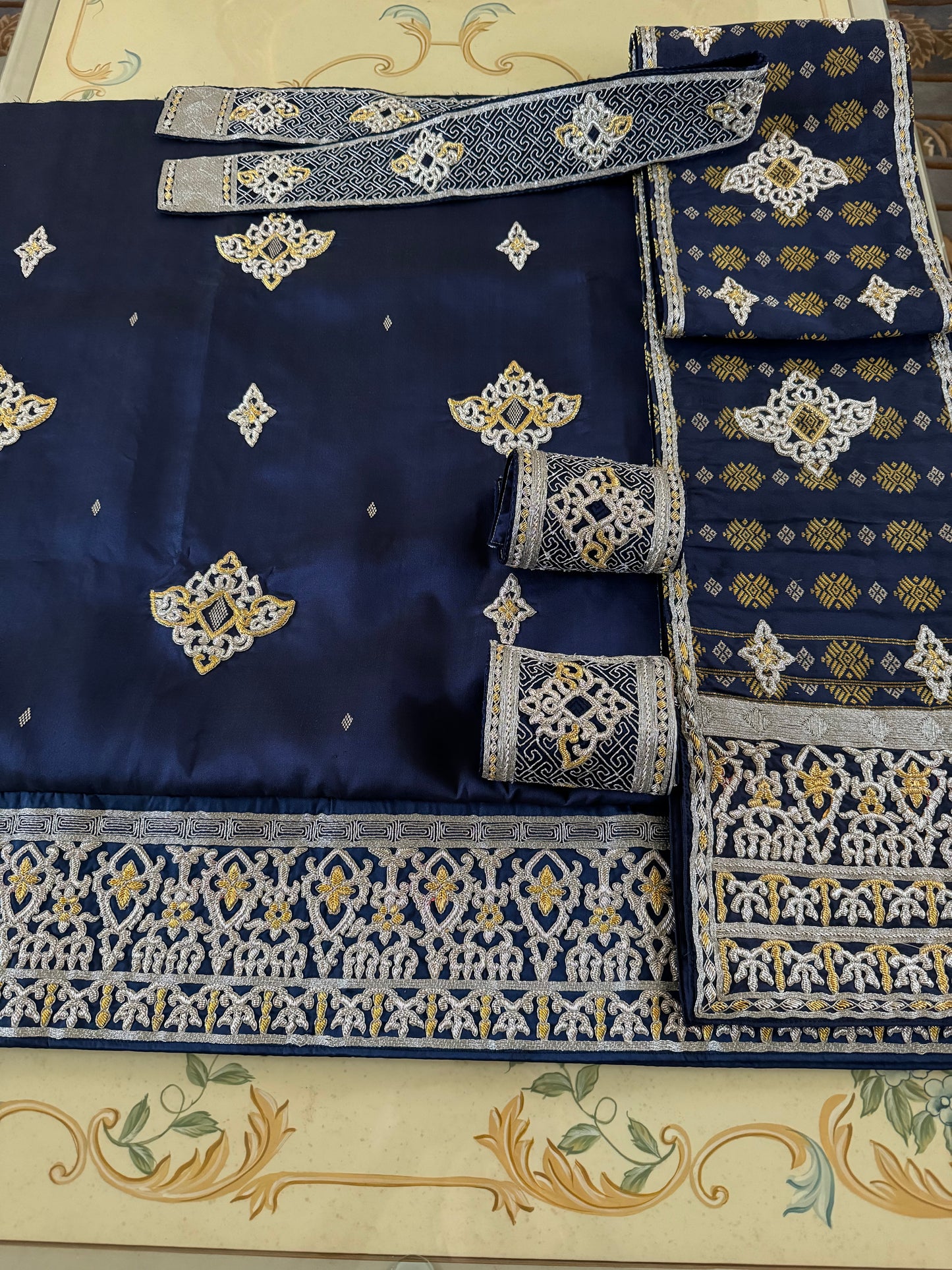 Traditional Laotian Navy Padding Set (version 1)