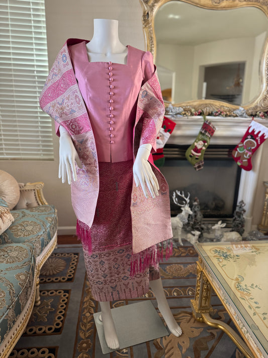 Traditional Laotian Pink Silk Set